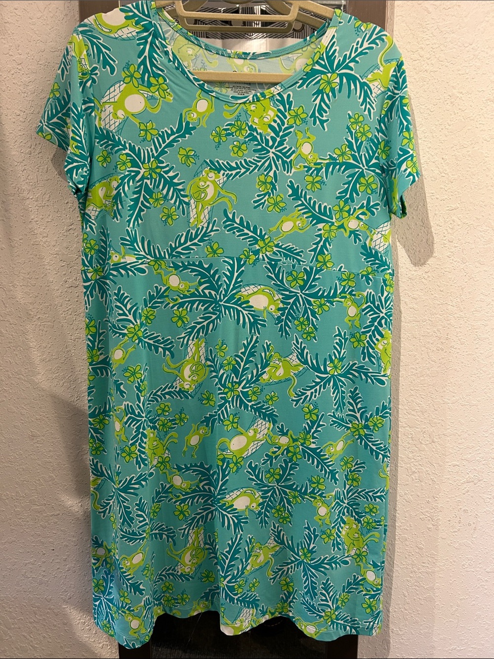Turquoise Tropical Print Lilly Pulitzer Dress size Medium.